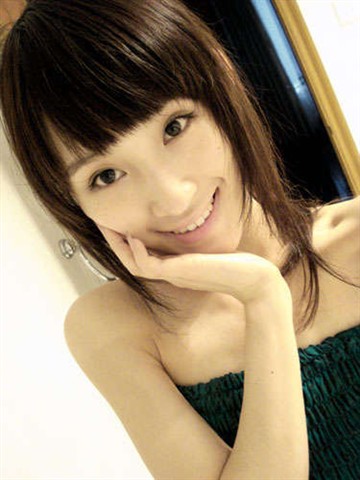 给大家看看!我在巴厘岛结识的长腿美女