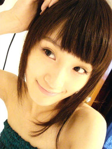 给大家看看!我在巴厘岛结识的长腿美女